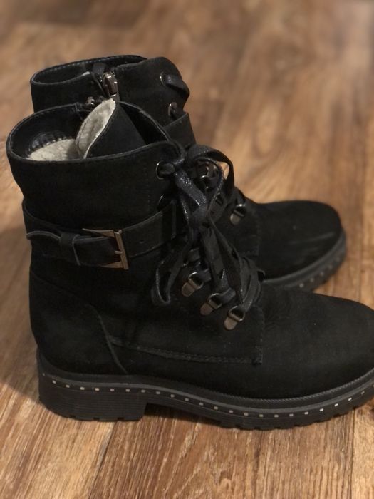 Продам ботинки жіночі зимові нубук