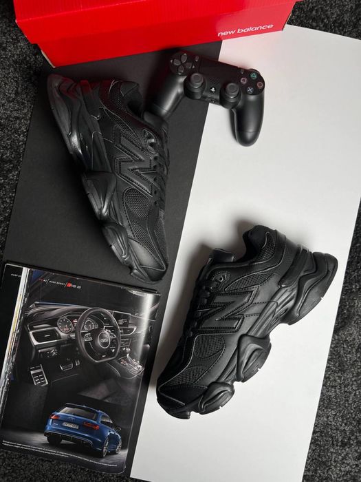 Чоловічі кросівки нью беланс New Balance 9060 All Black [41-45]