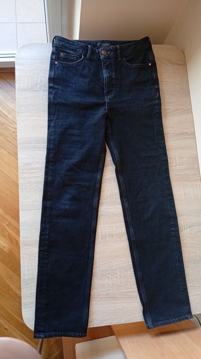 Czarne proste jeansy, proste nogawki, Marks & Spencer, rozmiar M