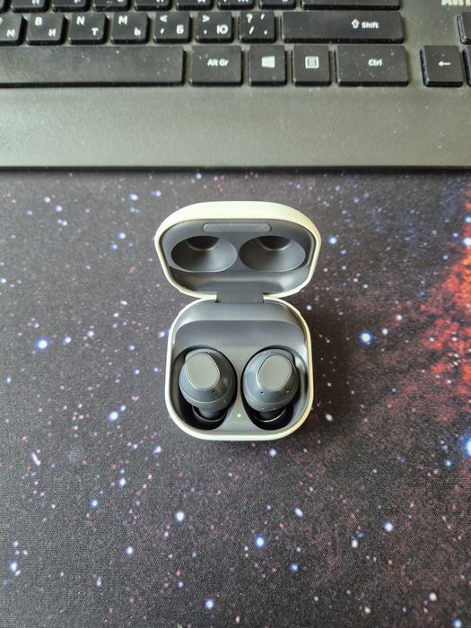 Samsung Galaxy Buds FE Graphite