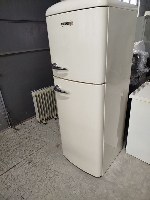 холодильник двокамерний Gorenje retro