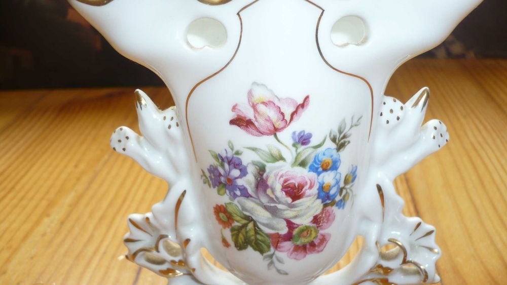 Jarra em Porcelana Vista Alegre - Antiga