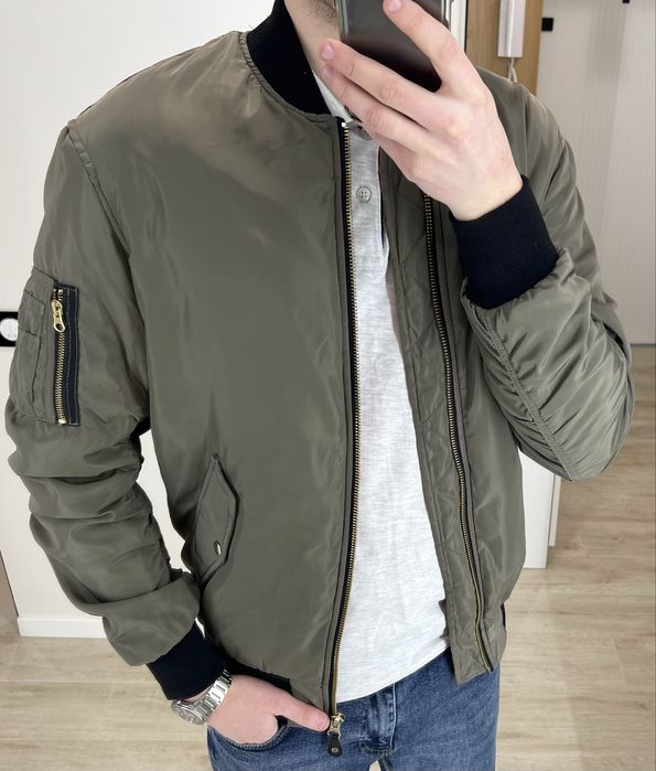 Бомбер Bershka чоловічий бершка куртка вітровка ветровка весна літо