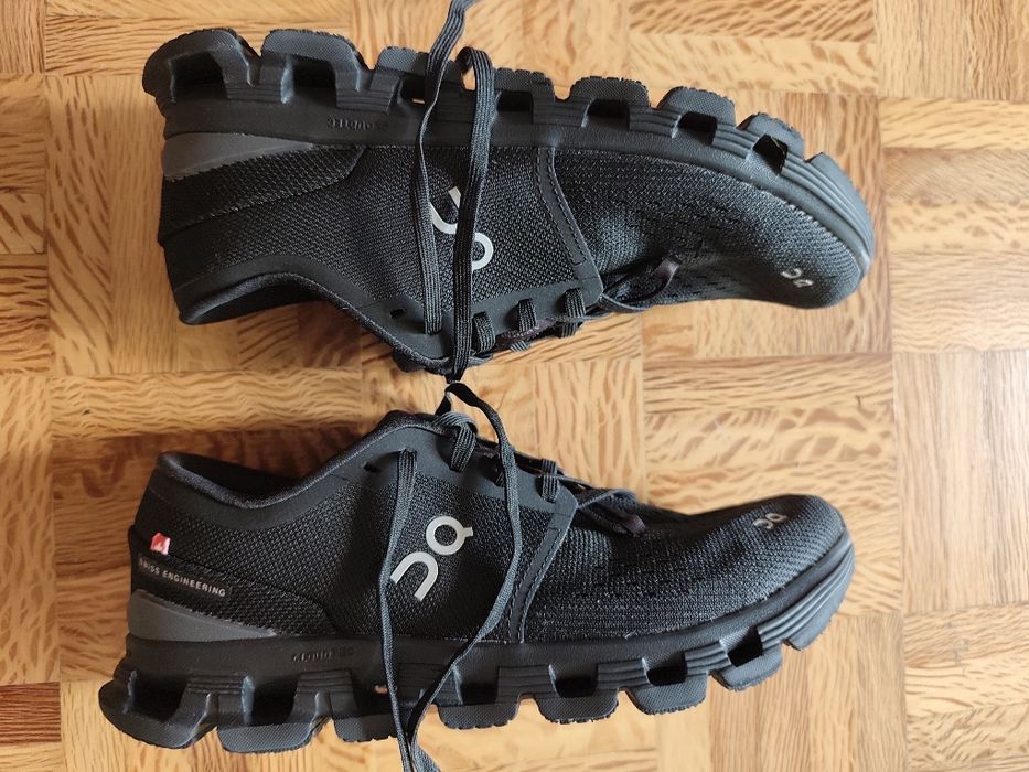 Tenis OnRunning CloudX 4 38.5