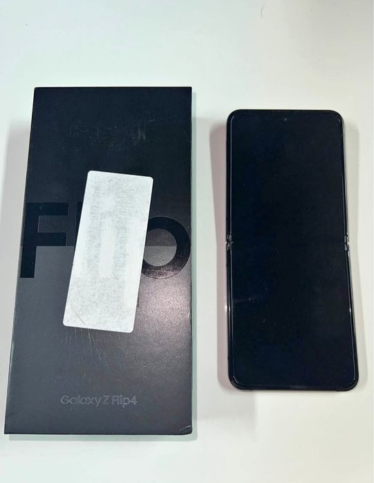 Samsung ZFlip 4 256gb
