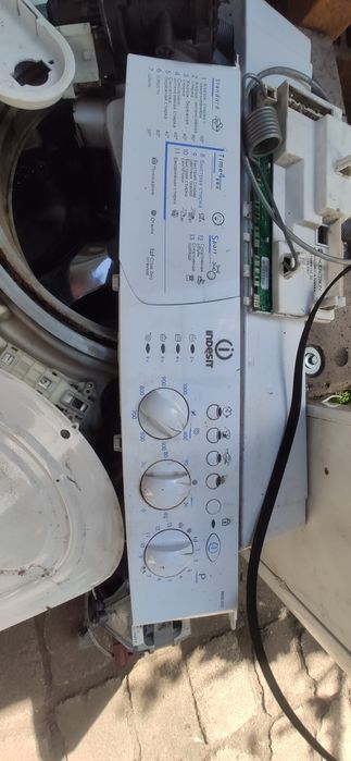 Продам запчастини до пральної машини Indesit WIUL 103