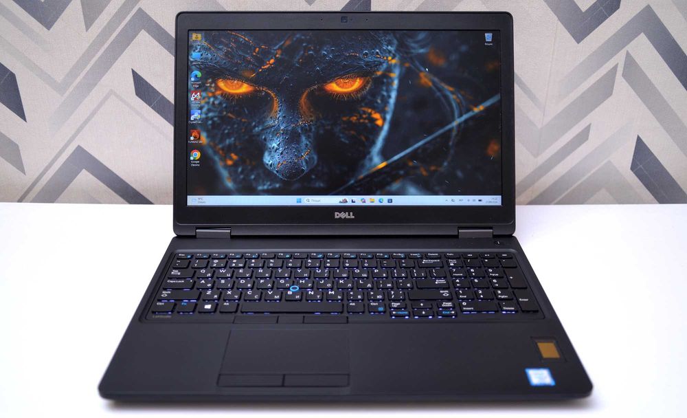 Dell Latitude 5580/ i7-7820HQ/ 256/512 SSD/ 8/16 RAM/ 15,6 fhd/ноутбук