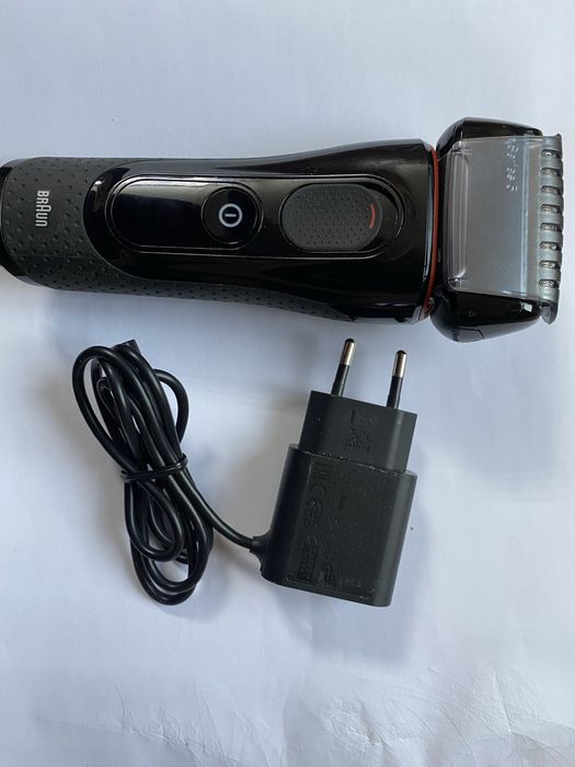 Електрична бритва BRAUN 5030s. Серія 5