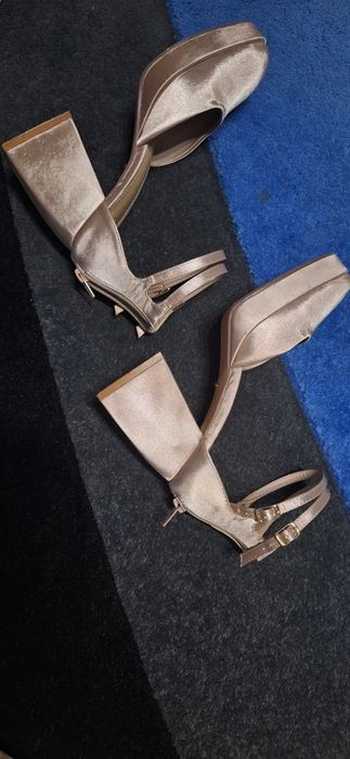 Buty czółenka sandały na platformie