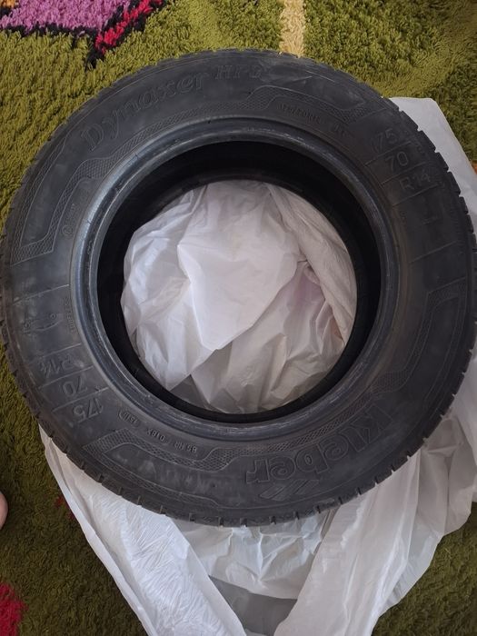 Продам літню резину Kleber 175/70 r14