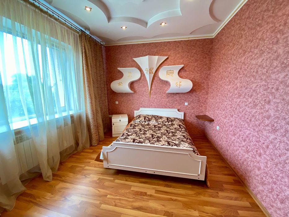 Продаж будинку в Борисполі, вул. Братуся — 322 м² на ділянці 6 соток