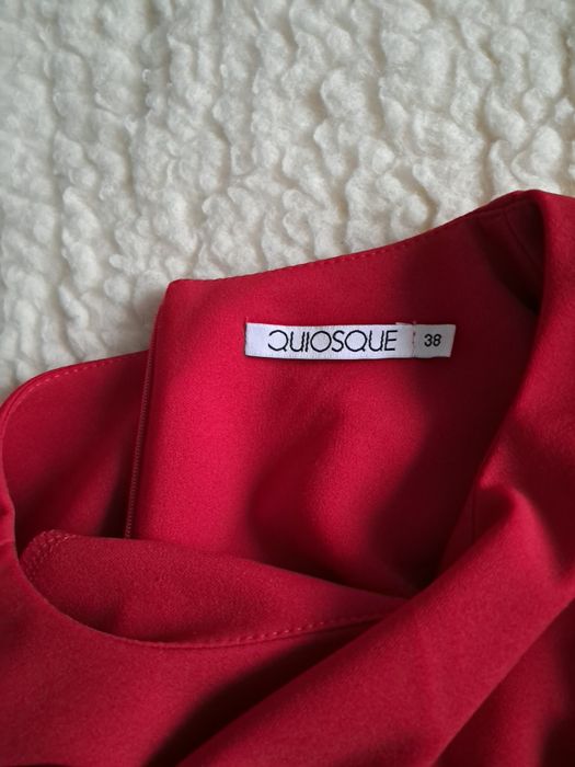 Czerwona sukienka koklajlowa