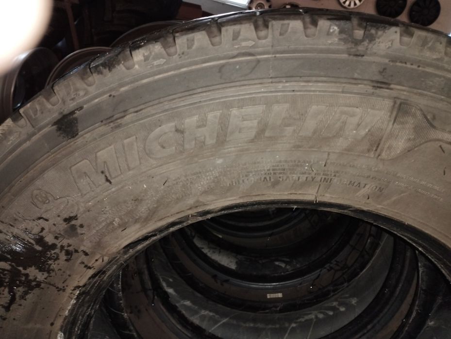 Opony 265/70 R 19,5
