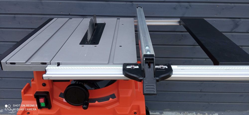 Piła stołowa Evolution 1500 W 255 mm R255PTS 2024r Ze Stołem