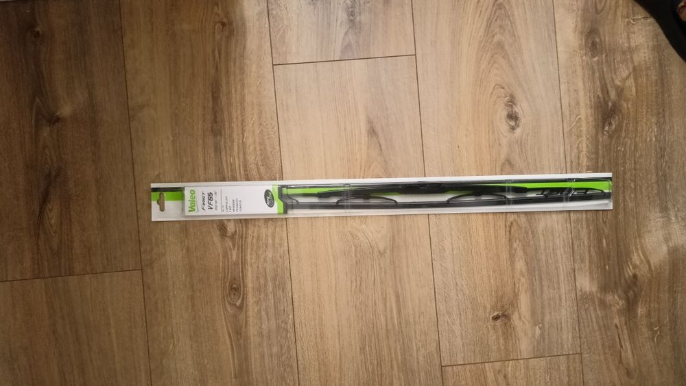 Wycieraczka do szyb Valeo first - Nowa