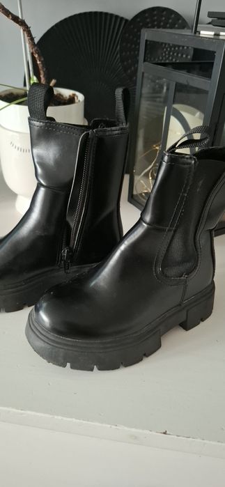 Buty dziewczęce 26 rozm