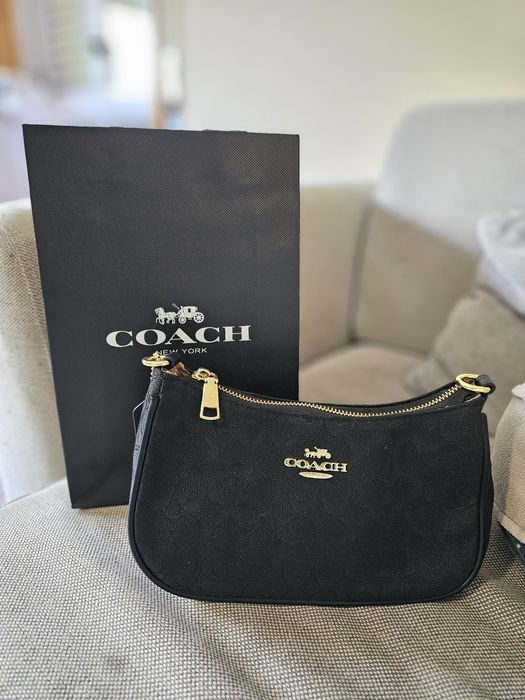 Mala preta, elegante e versátil para o día a día