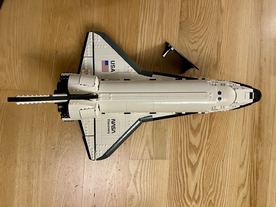 LEGO 10283 Creator Expert - NASA Discovery Space Shuttle