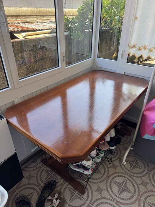 Mesa em madeira