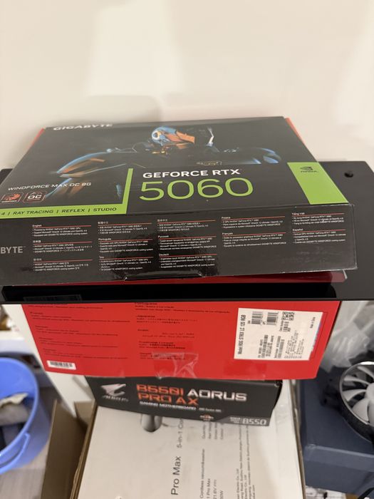 Мощный компактный игровой Mini-ITX ПК / RTX 5060 + Ryzen 5 5600 / Премиум