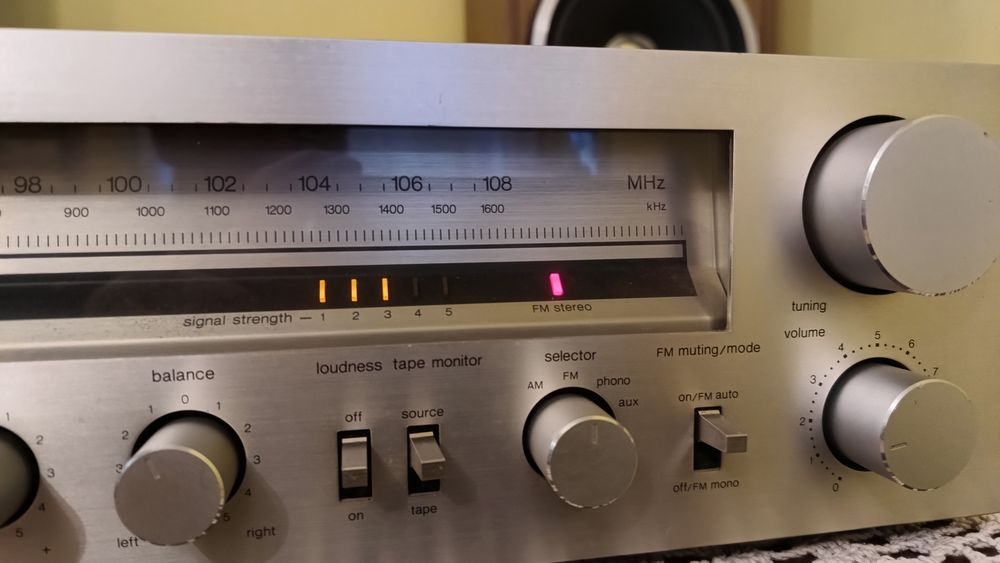 Amplituner Technics model. SA-101