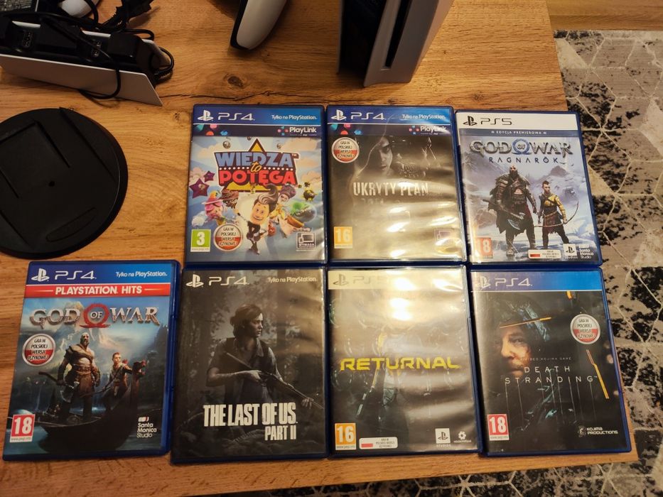 PlayStation 5 z napędem 825 GB zestaw