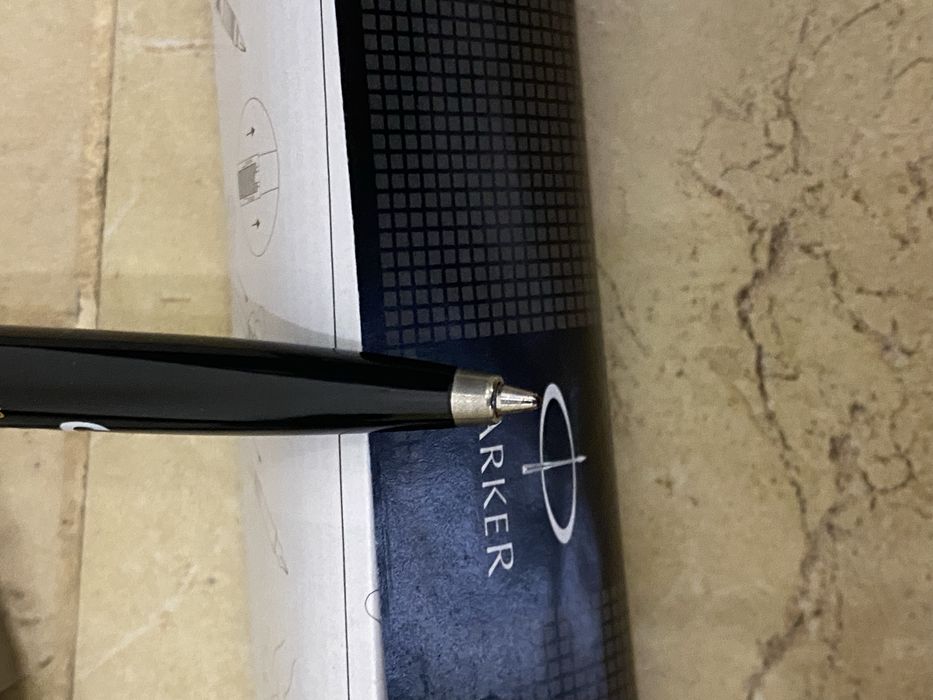 Ручка шариковая Parker