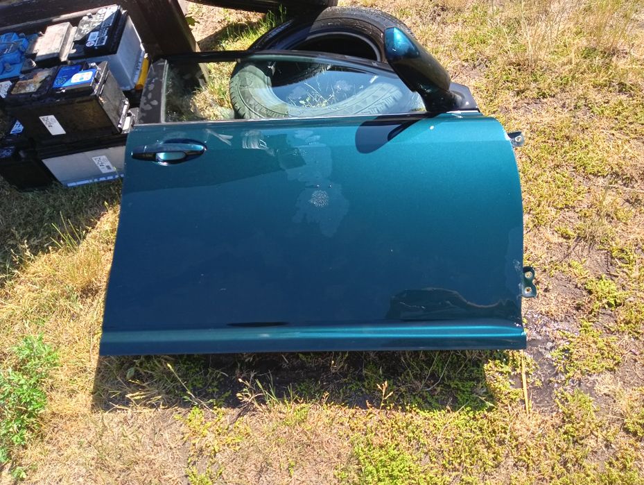 Toyota Avensis t25 kombi drzwi
