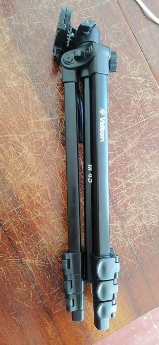 Штатив Velbon M45.