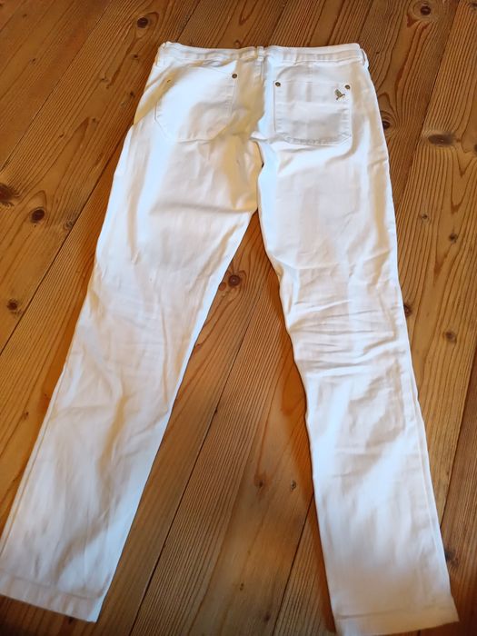Spodnie dżinsowe białe