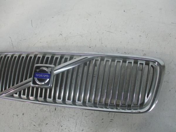 Grelha frente VOLVO V70 II (SW)