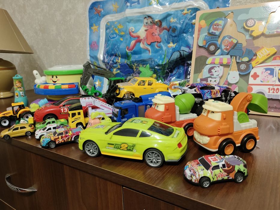 Дитячі іграшки набір