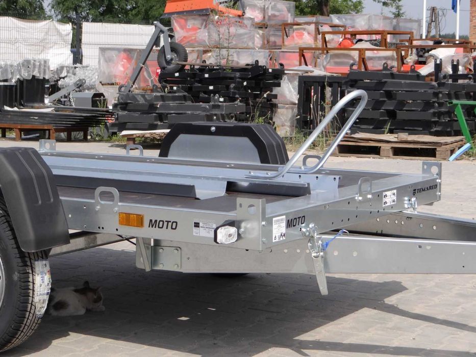 TEMARED MOTO 1 DMC 750 kg na 1 motocykl podłoga sklejkowa