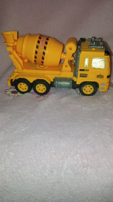 Машинка детская-70 грн