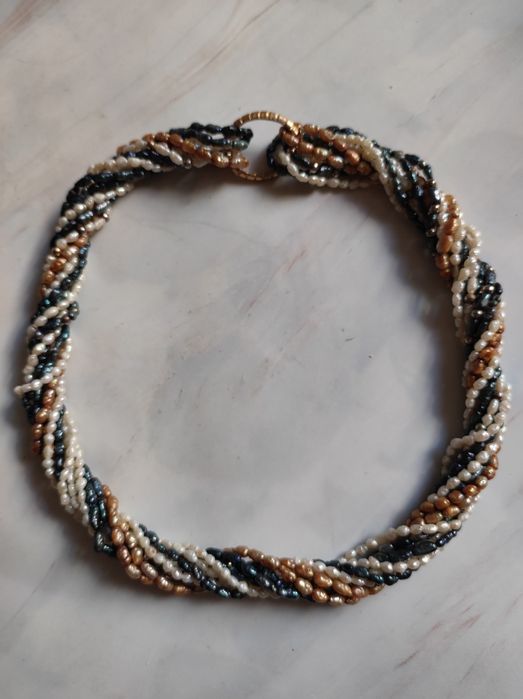 Colar de pérolas de rio