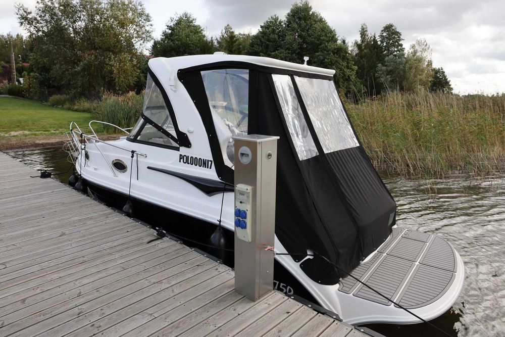 Jacht Motorowy Coral 750 HT w idealnym stanie