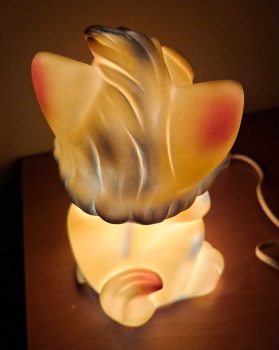 Candeeiro de criança antigo. Gatinho Disney