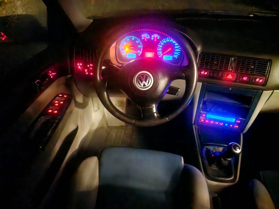 Volkswagen Golf 4 по запчастинах розбірка