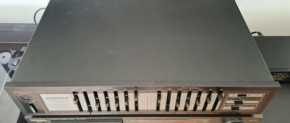 Pioneer GR-560 equalizer