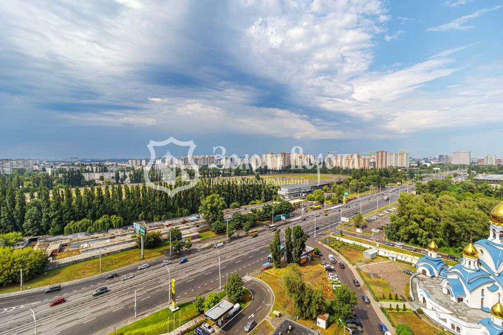 ЖК Метрополіс. Квартира з незакінченим ремонтом в зданому будинку!