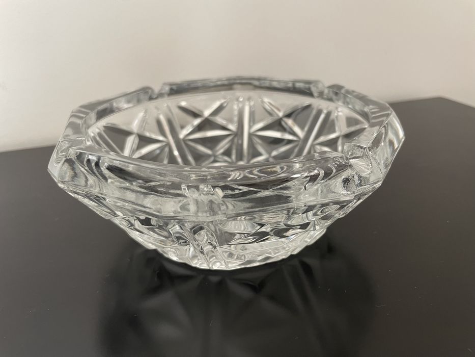 Cinzeiro vidro trabalhado