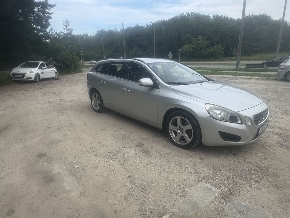 Volvo v60 2.0 D 2011