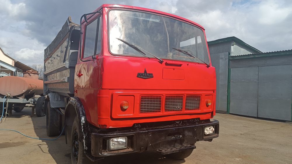 Продам  МАЗ - 5551