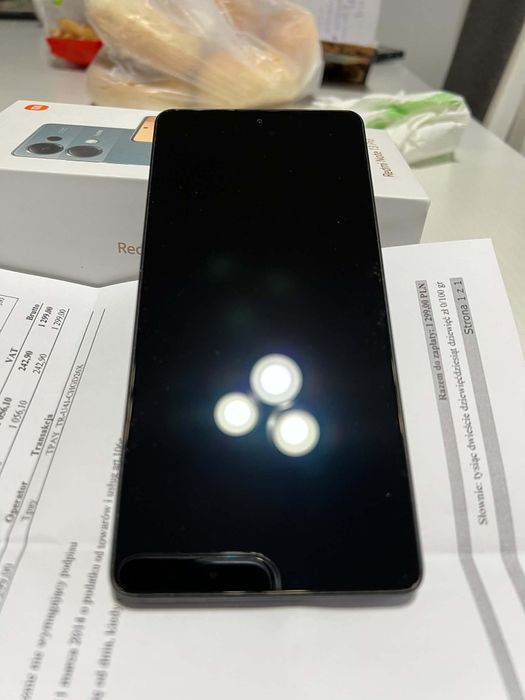 Xiaomi 13 pro. 8+4 GB ram, 256 GB pamięć wewn.