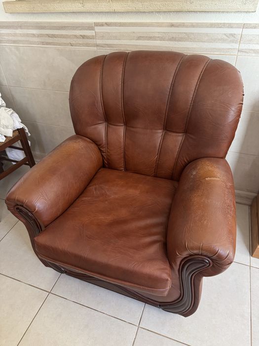 Poltronas Antigas em Castanho