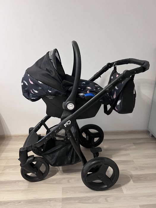 Стильна дитяча коляска 3в1 з автокріслом в шикарному стані