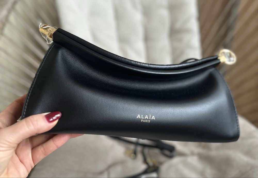 Жіноча сумочка Alaia