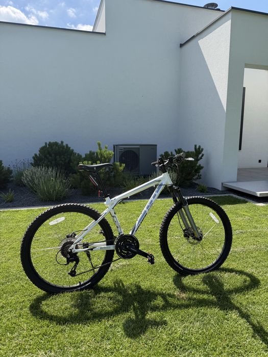 Rower górski GT Avalanche 2.0 | Rozmiar S | 26”