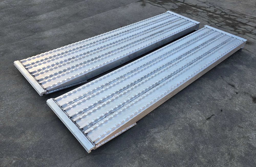 Najazdy aluminiowe PROFESSIONAL 3000x600x120mm mocowanie dolne 19,5ton