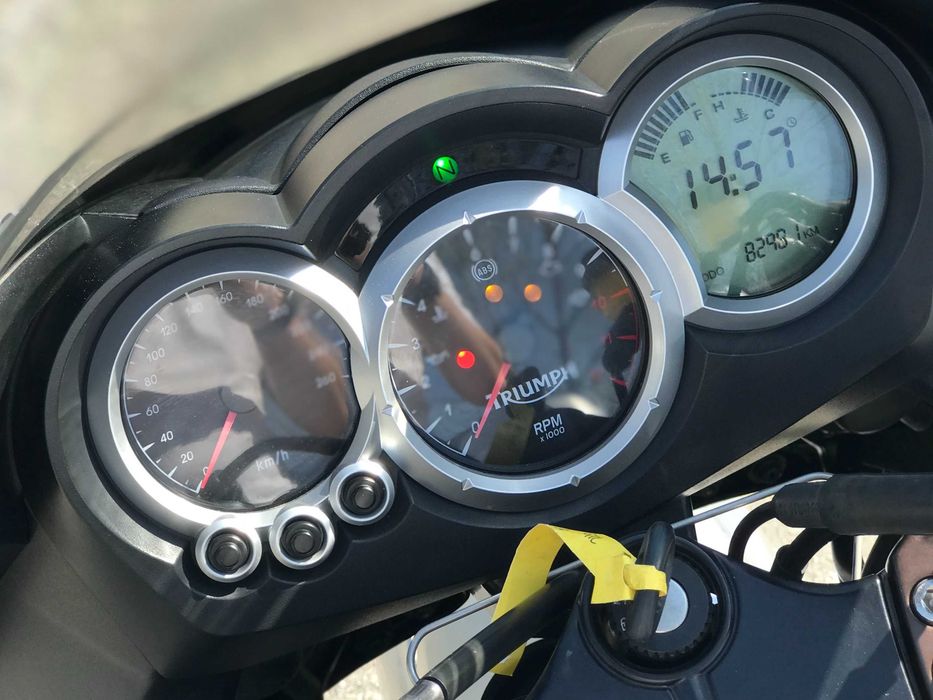 Triumph GT Sprint 1050 - Desde 49€/mês